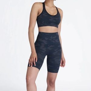 Spanx Look at Me Now Bike Short size large
